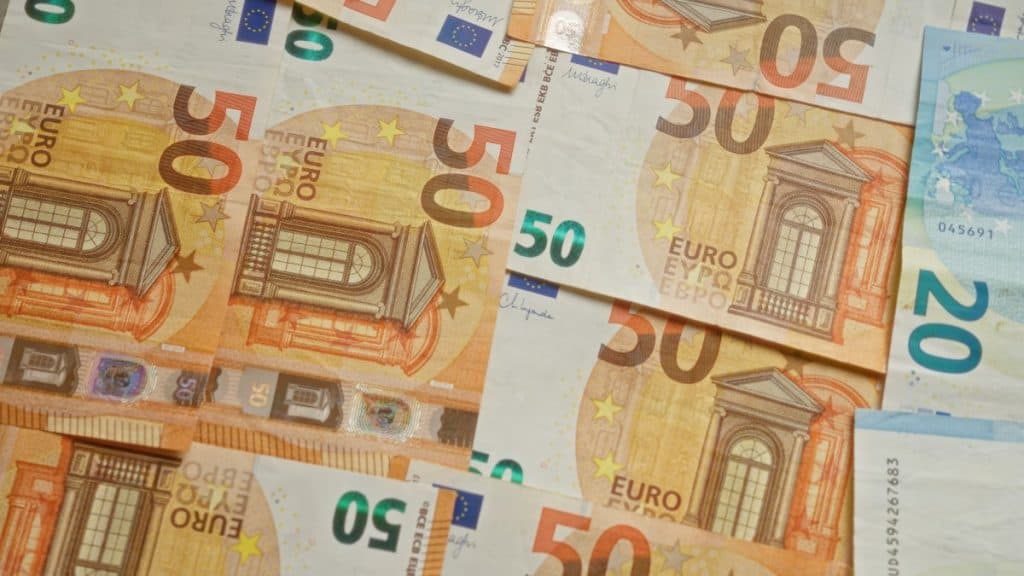 Kako delujejo naložbeni skladi v Sloveniji Kako delujejo naložbeni skladi v Sloveniji