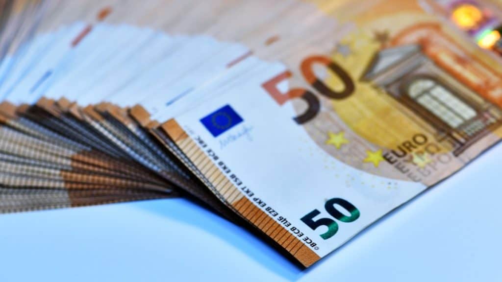 Pomen transparentnosti pri spletnih kreditih Pomen transparentnosti pri spletnih kreditih